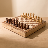 Jeu d'échecs avec tiroir en bois d'Érable — packshot