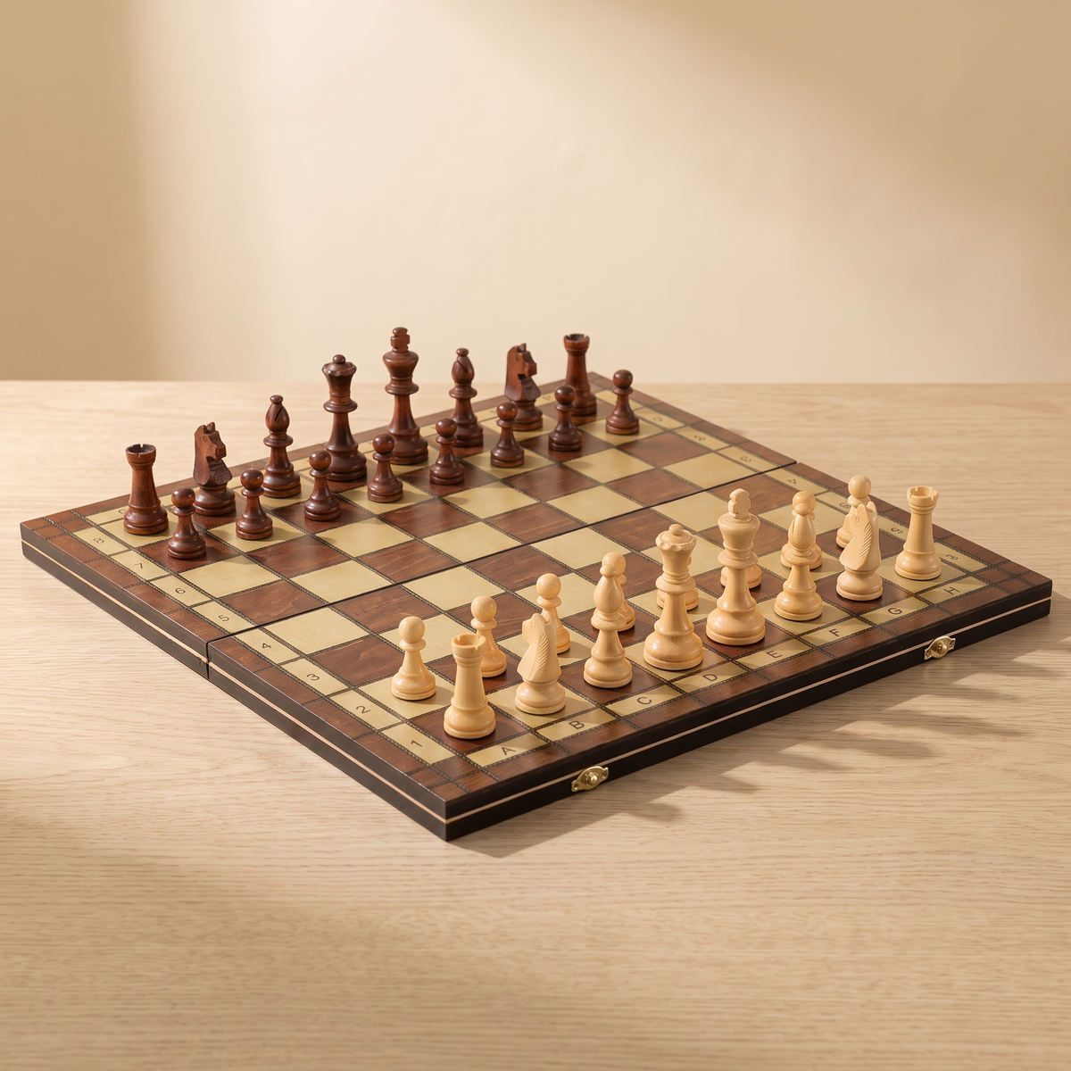 Échiquier magnétique pliable en bois d'Acajou — packshot